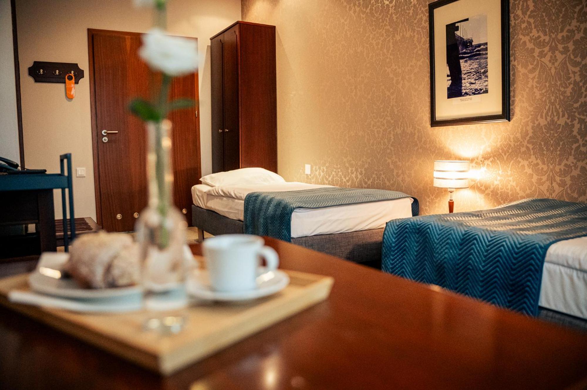 גדינייה Hotel Kuracyjny Spa & Wellness מראה חיצוני תמונה